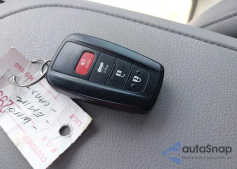 2021 Toyota Camry Xle из США, поврежденный, VIN 4T1F11AK0MU557031